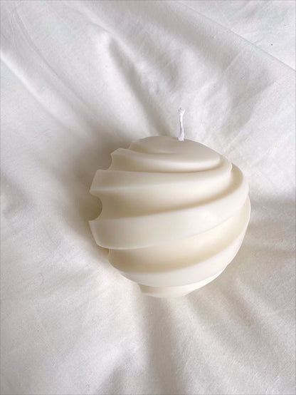 Swirl Medium Ball Soy Wax Candle